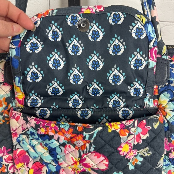 Vera Bradley Carson East West Pretty Posies Tote Bag - Picture 8 of 9